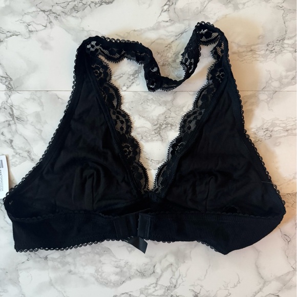 Out From Under Lace Trim Halter Bra Ribbed Medium Urban Outfitters - Picture 3 of 8